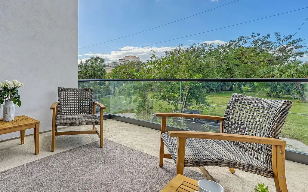 62 Audubon Place Sarasota FL 34237