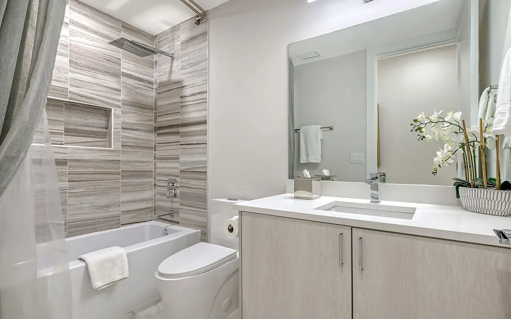 62 Audubon Place Sarasota FL 34237