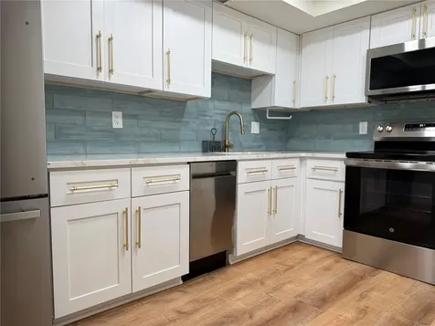 1001 77th Avenue N St Petersburg FL 33703