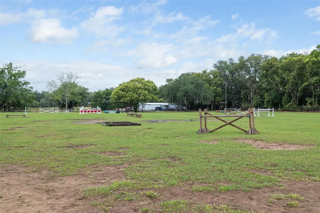 8606 Boyt Road Zephyrhills FL 33540