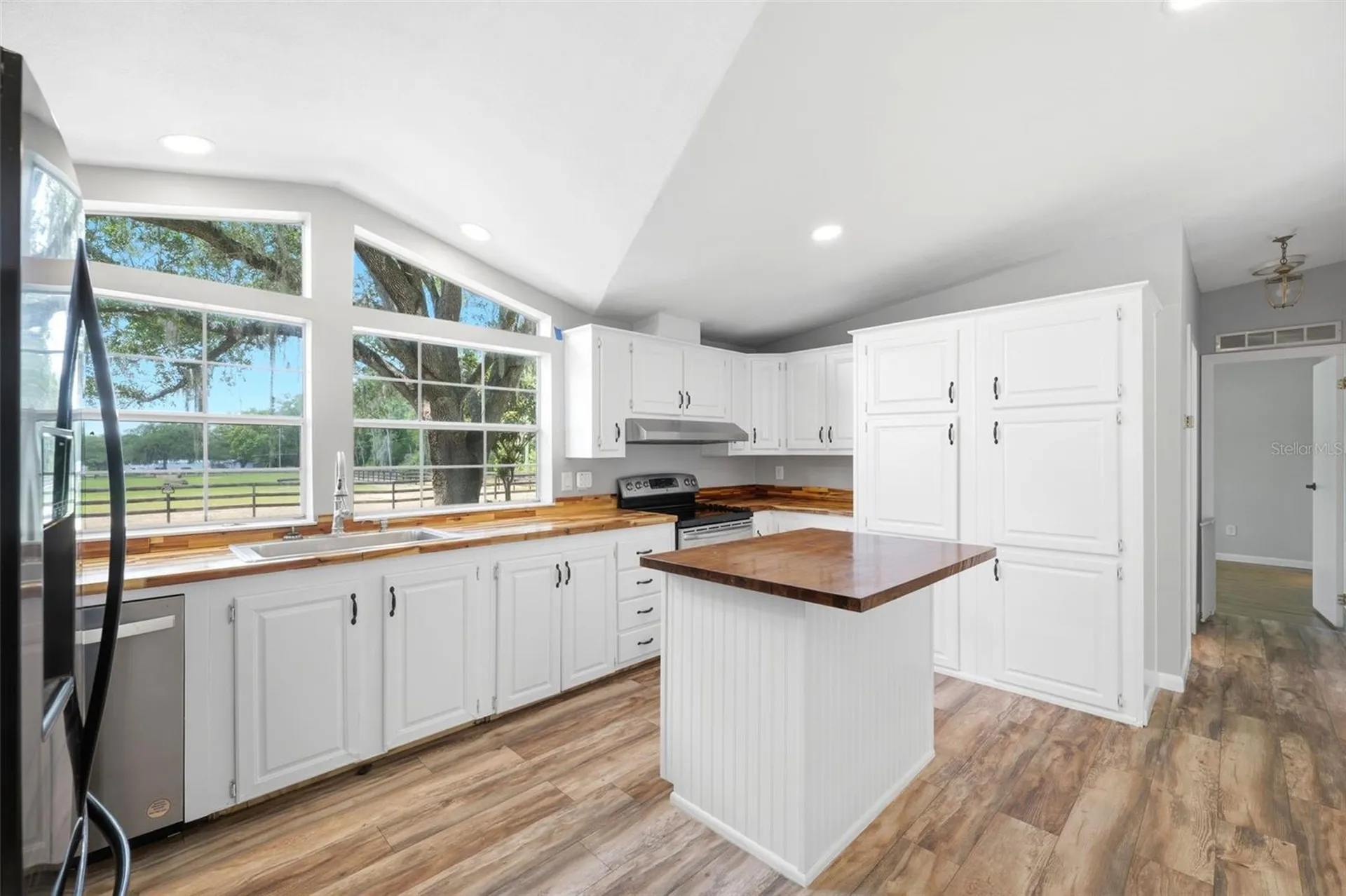 8606 Boyt Road Zephyrhills FL 33540