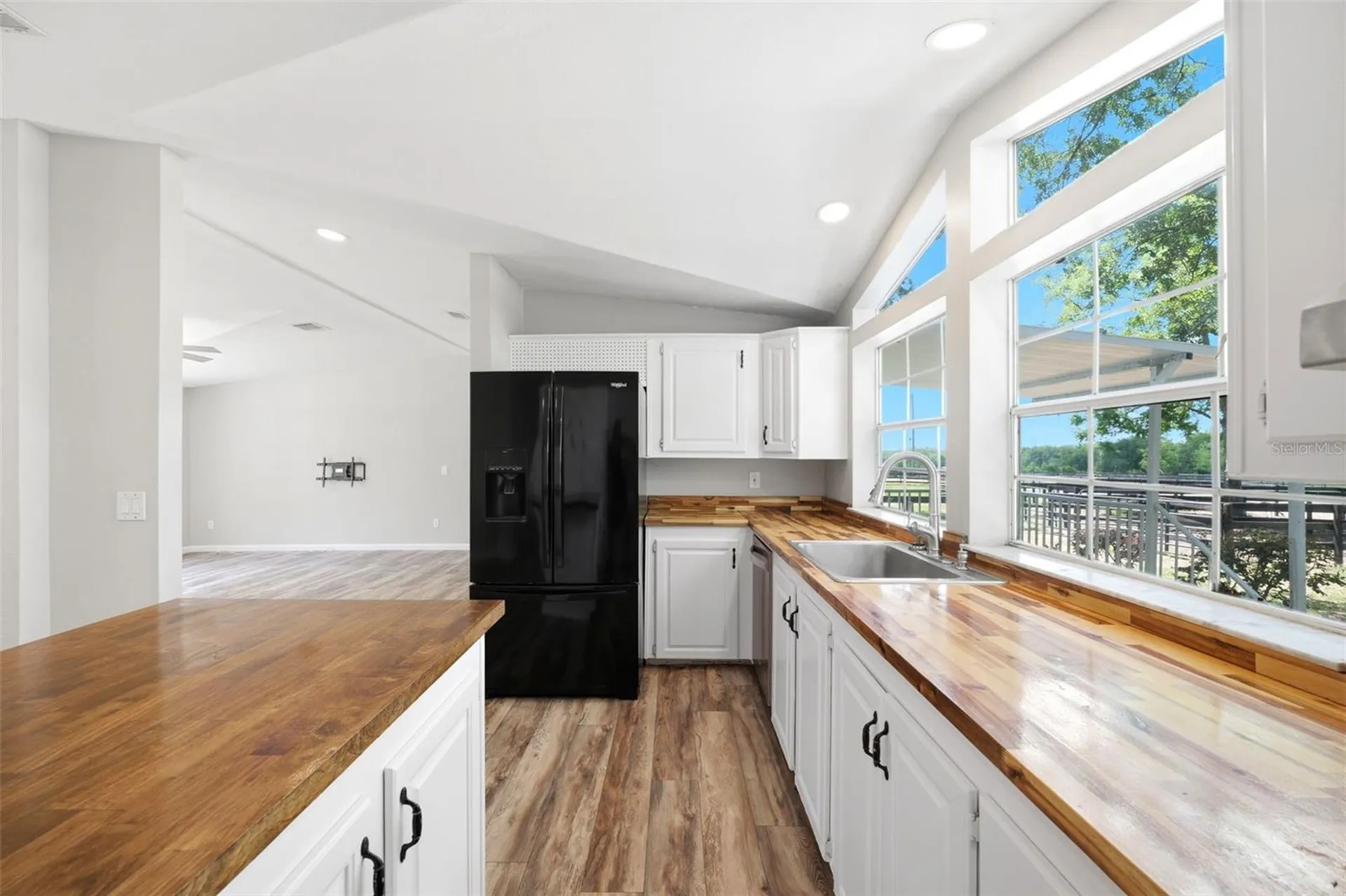 8606 Boyt Road Zephyrhills FL 33540