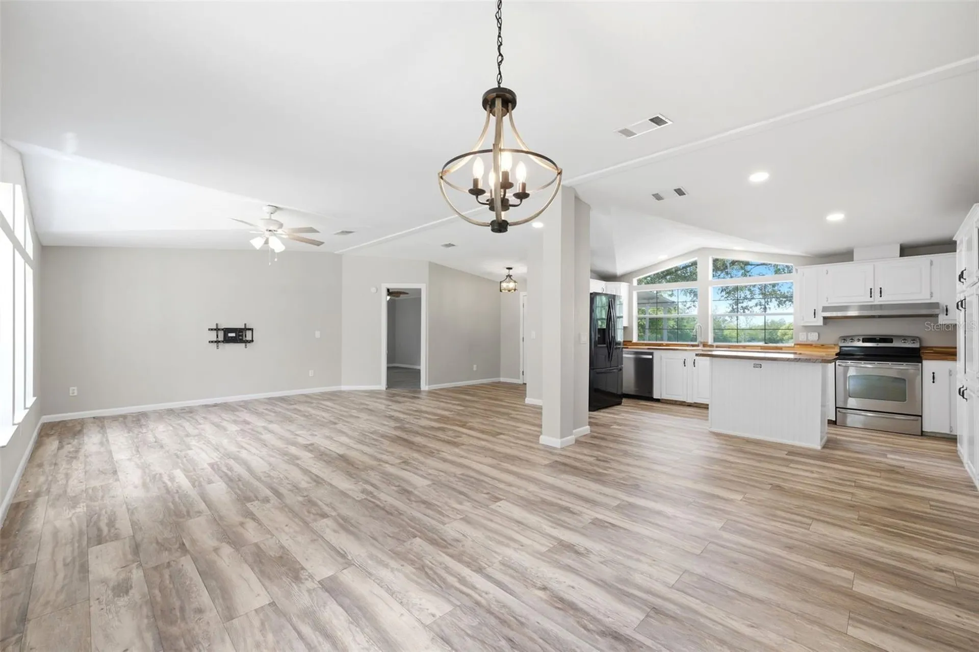 8606 Boyt Road Zephyrhills FL 33540
