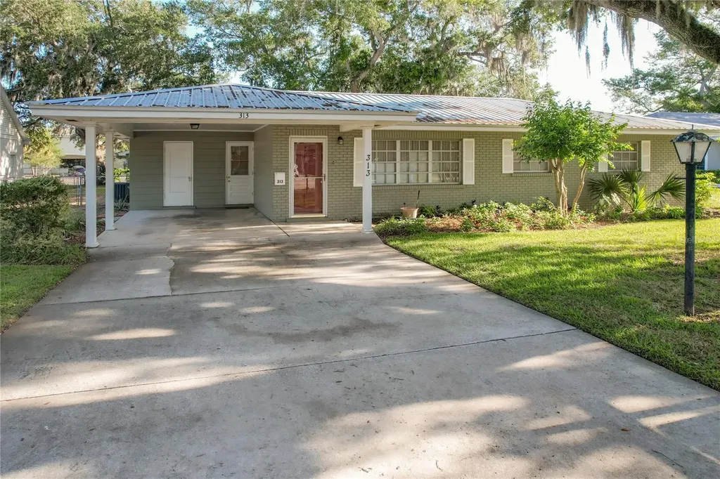 313 W Highland Drive Lakeland FL 33813