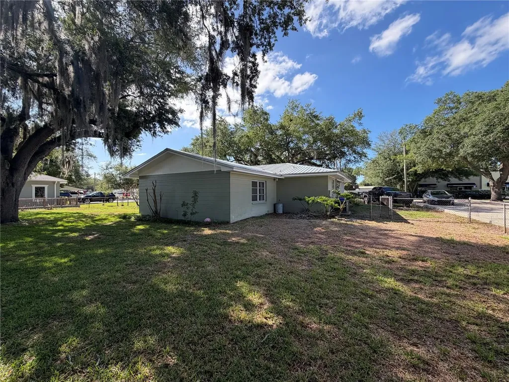 313 W Highland Drive Lakeland FL 33813