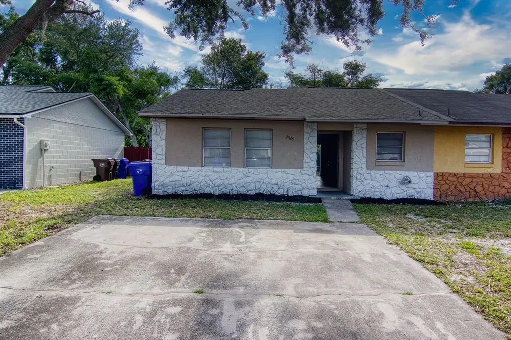 2529 Coral Avenue Kissimmee FL 34741