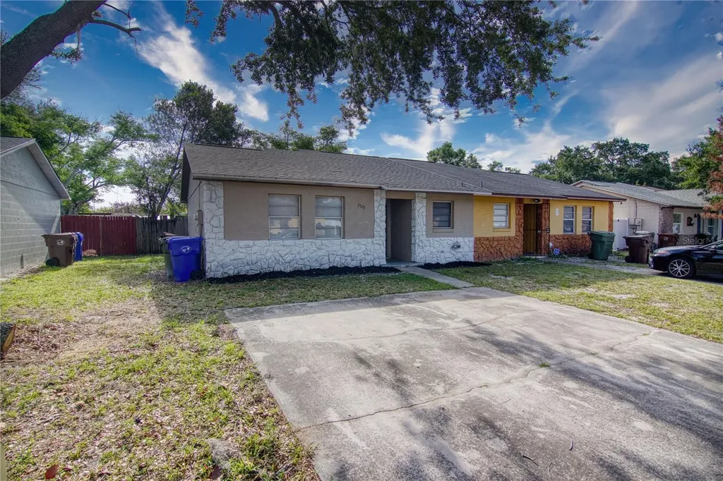 2529 Coral Avenue Kissimmee FL 34741