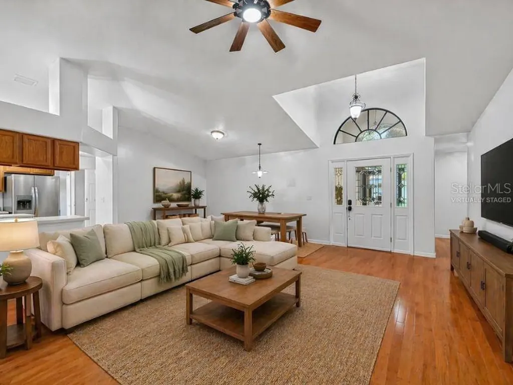 4943 Treasure Cay Road Tavares FL 32778