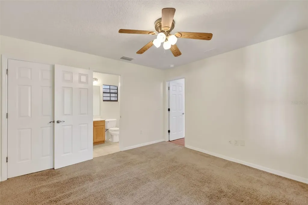 4943 Treasure Cay Road Tavares FL 32778