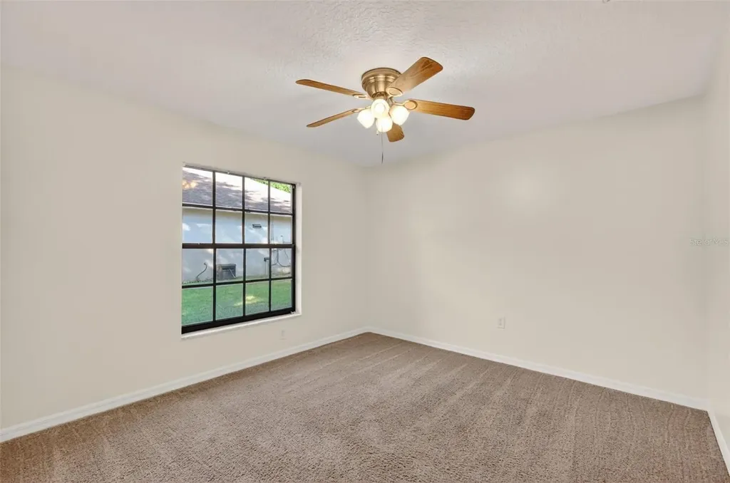 4943 Treasure Cay Road Tavares FL 32778