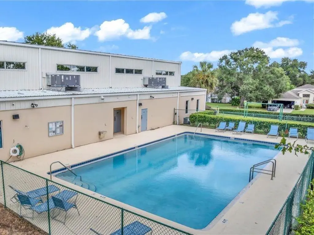 4943 Treasure Cay Road Tavares FL 32778