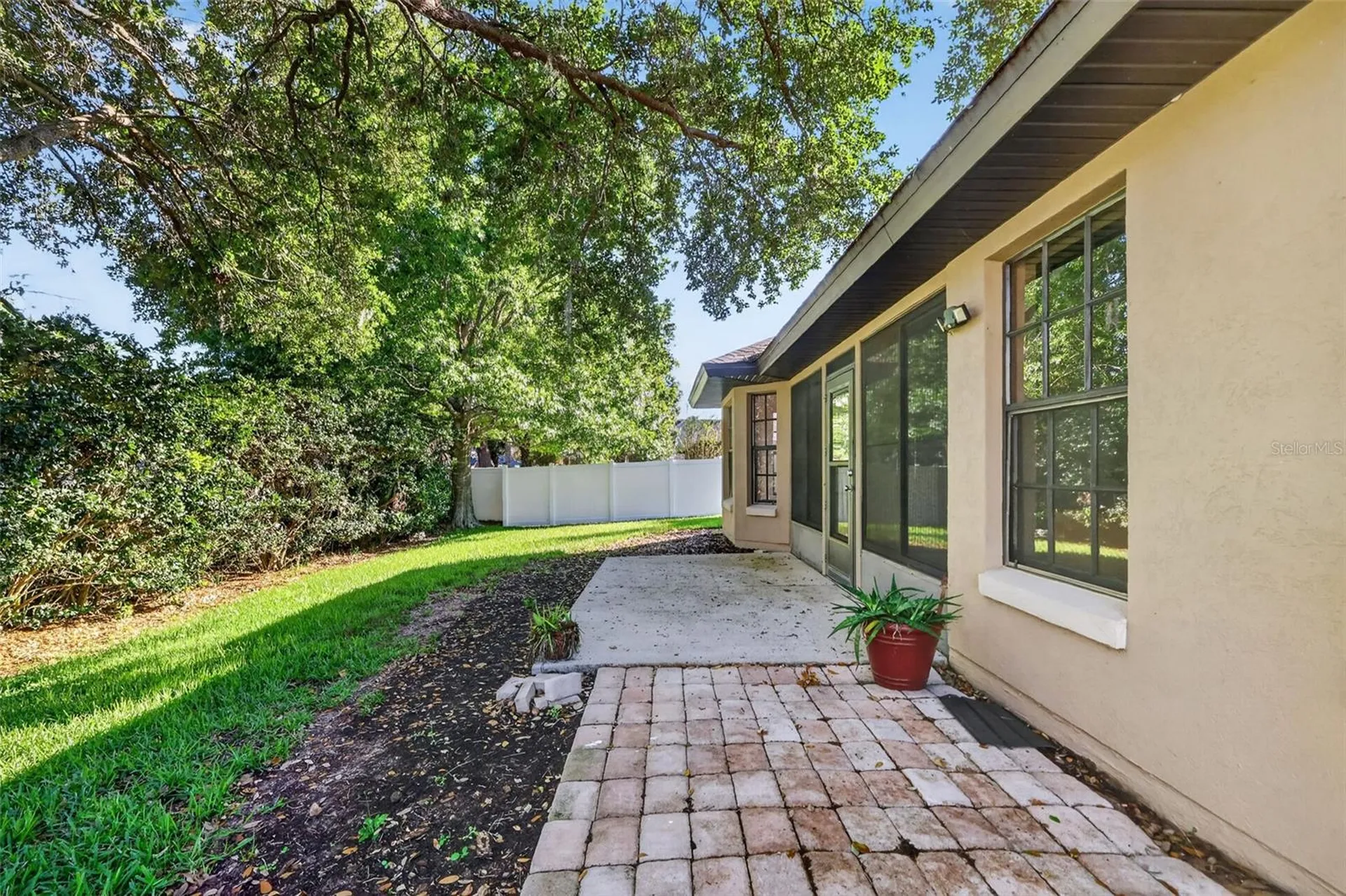 4943 Treasure Cay Road Tavares FL 32778