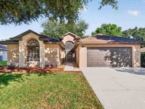 4943 Treasure Cay Road Tavares FL 32778