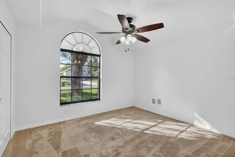 4943 Treasure Cay Road Tavares FL 32778