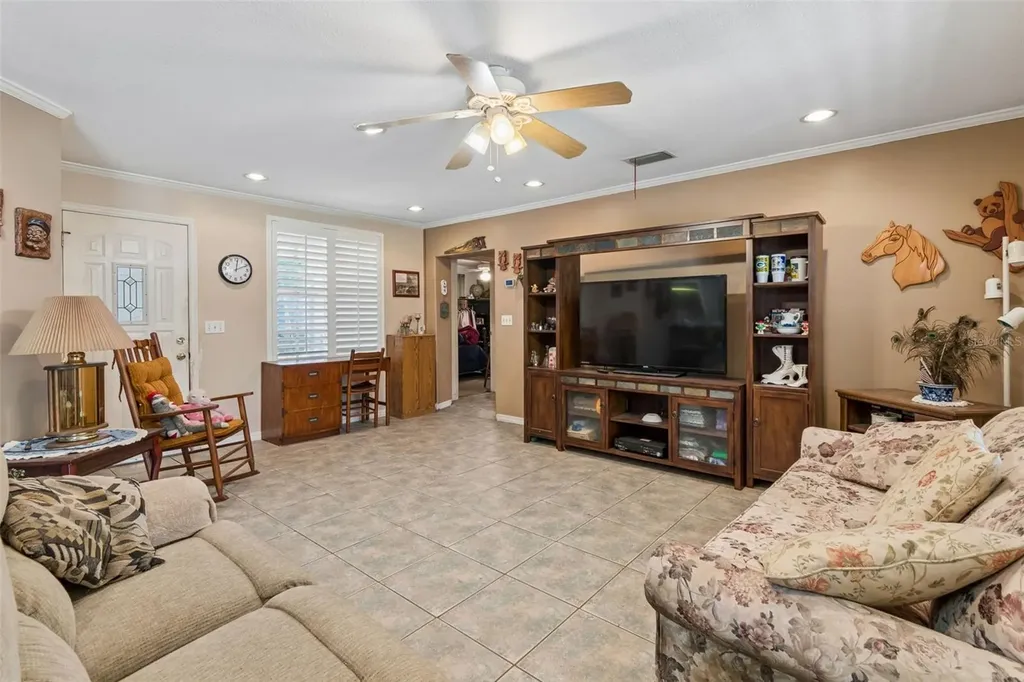 212 Crystal Lake Road Lutz FL 33548
