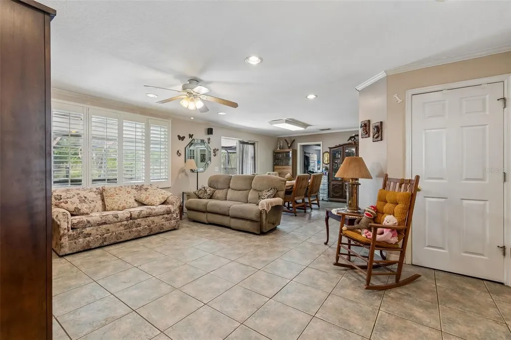 212 Crystal Lake Road Lutz FL 33548