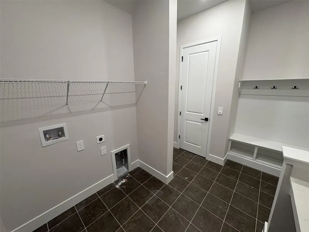 6823 Heron Meadow Drive Sarasota FL 34241