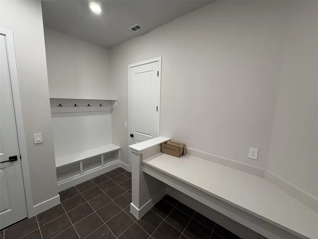 6823 Heron Meadow Drive Sarasota FL 34241