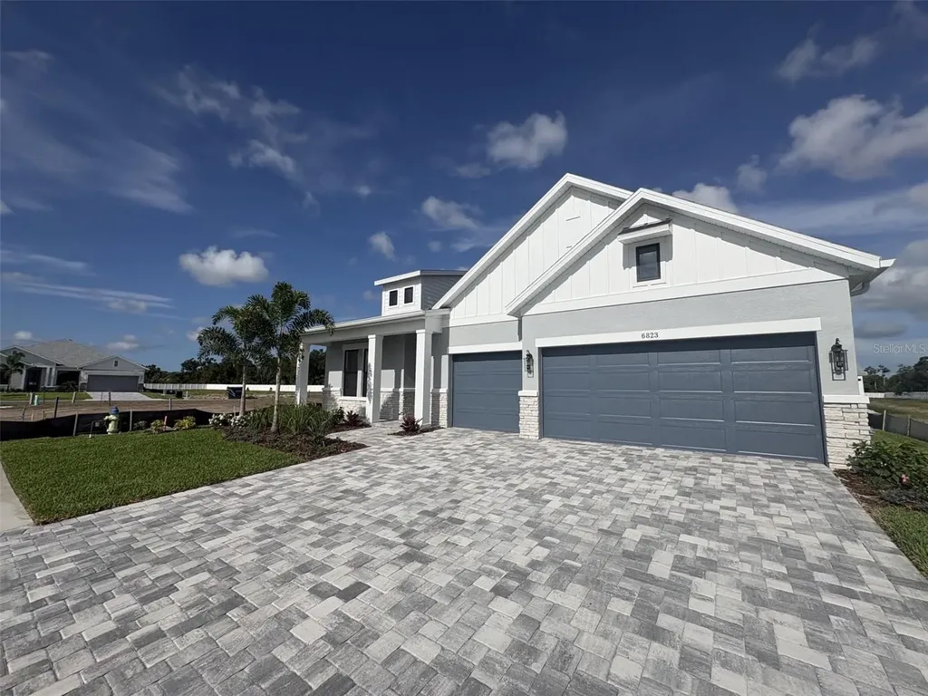 6823 Heron Meadow Drive Sarasota FL 34241