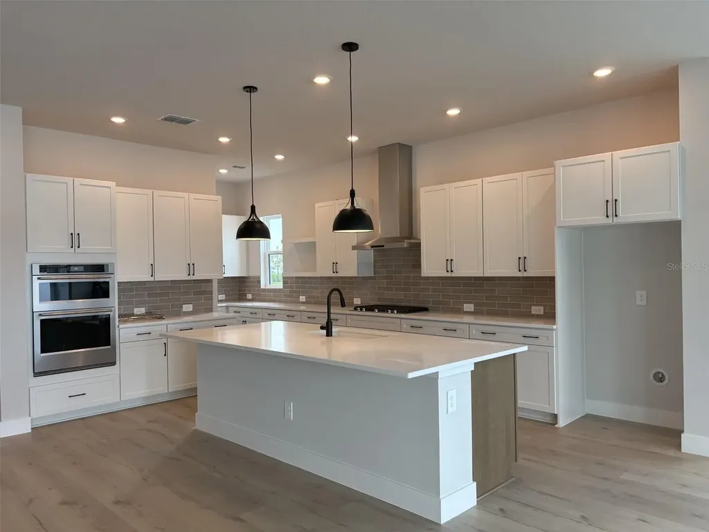 6823 Heron Meadow Drive Sarasota FL 34241
