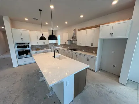 6823 Heron Meadow Drive Sarasota FL 34241