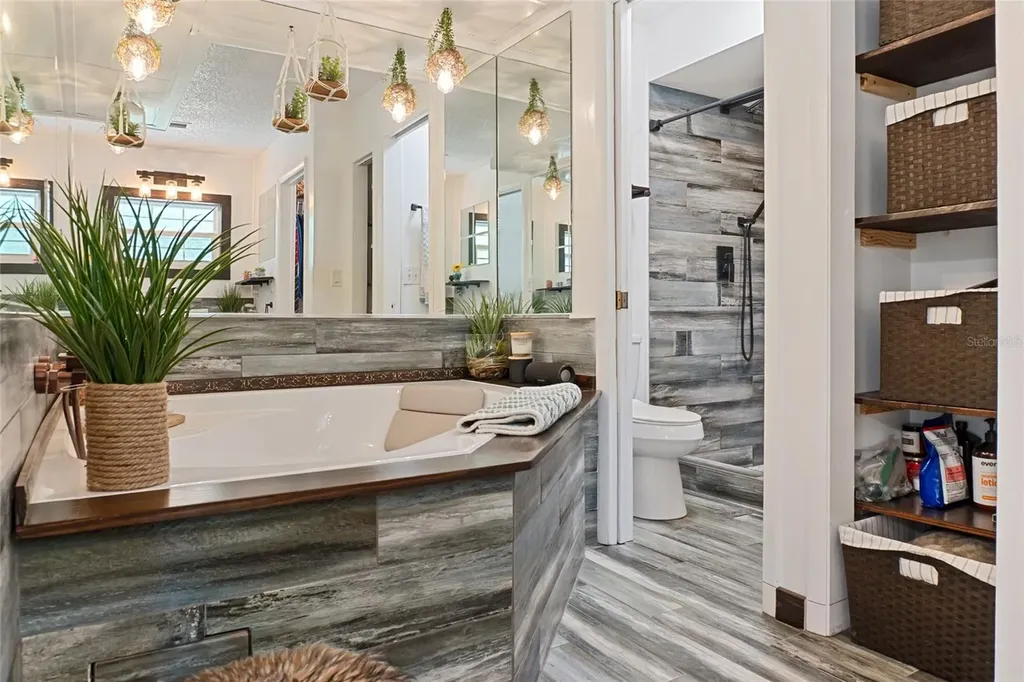 7303 Manatee Street Sarasota FL 34243