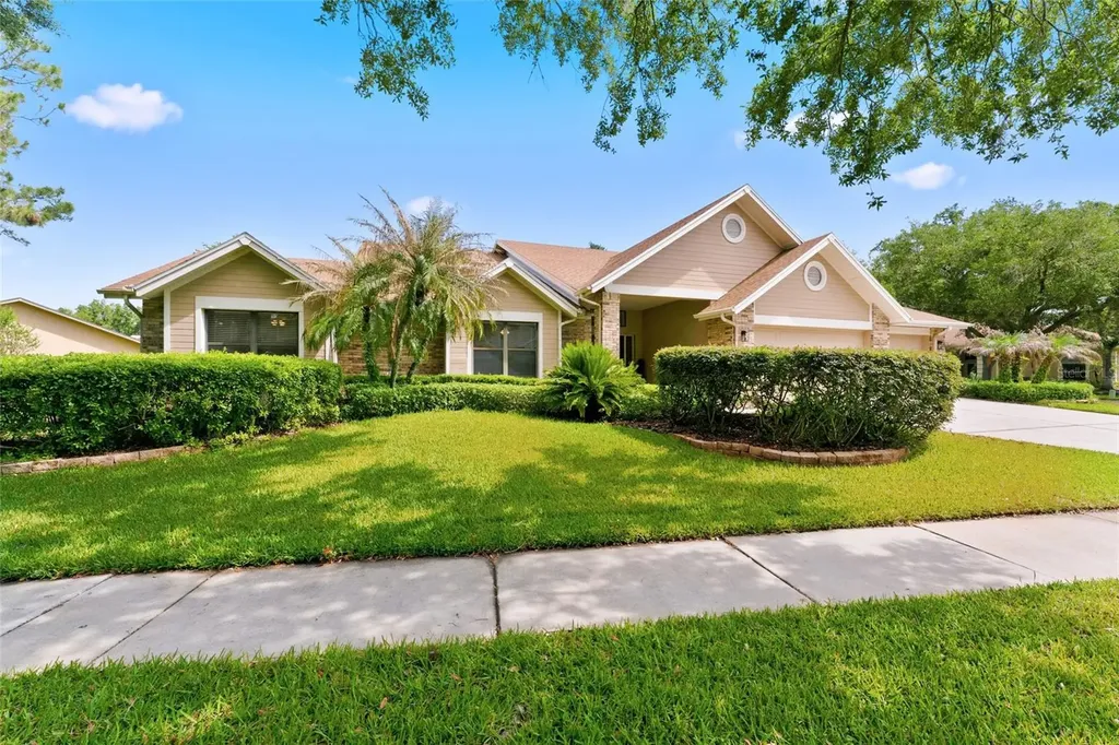 8701 Tantallon Circle Tampa FL 33647