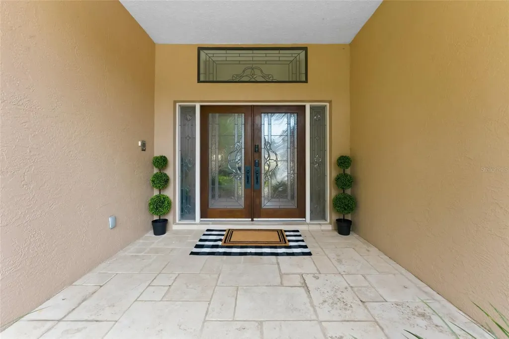 8701 Tantallon Circle Tampa FL 33647