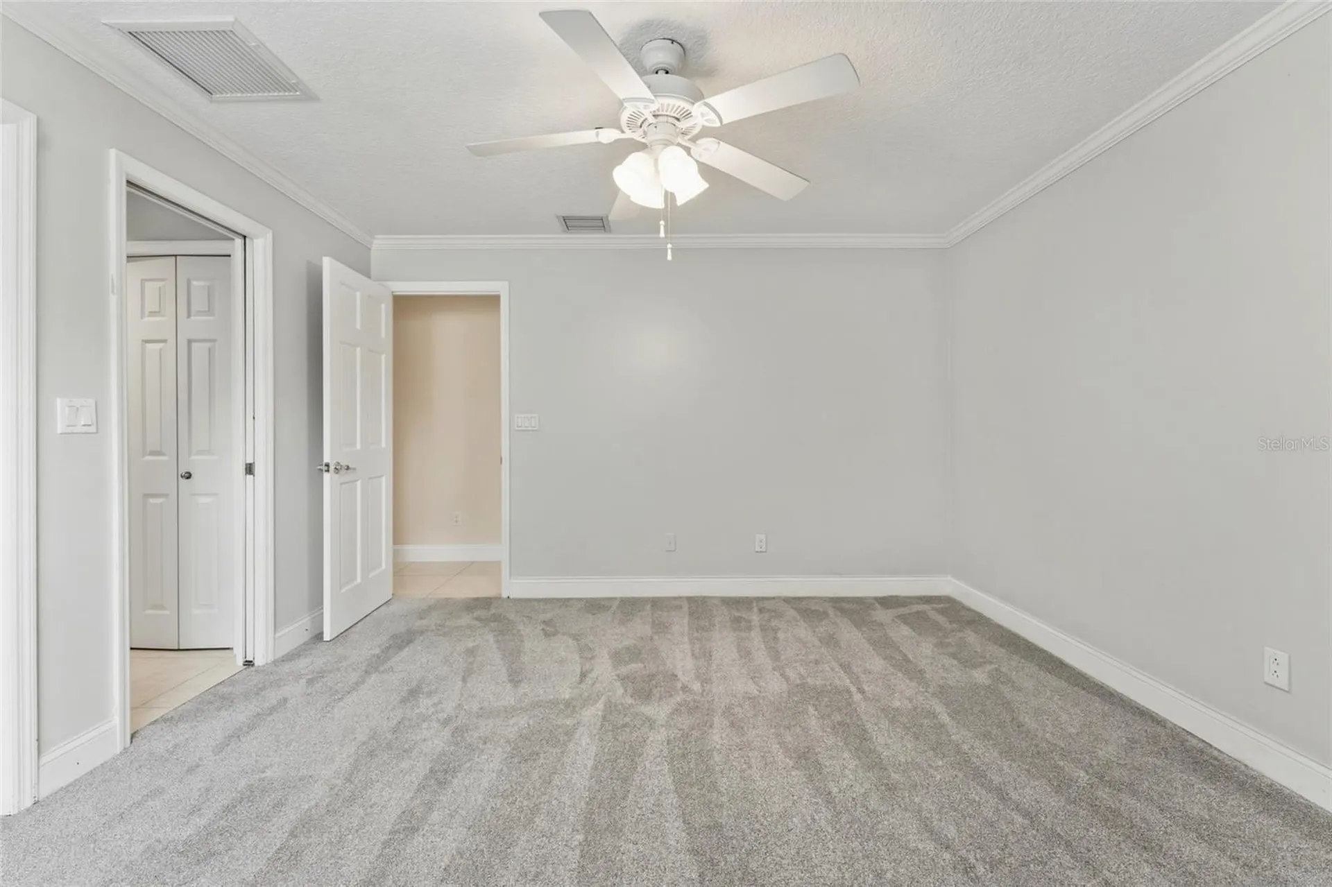 8701 Tantallon Circle Tampa FL 33647