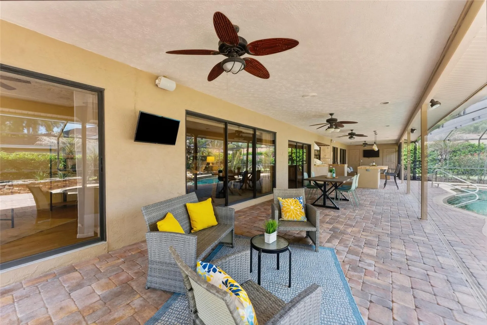 8701 Tantallon Circle Tampa FL 33647