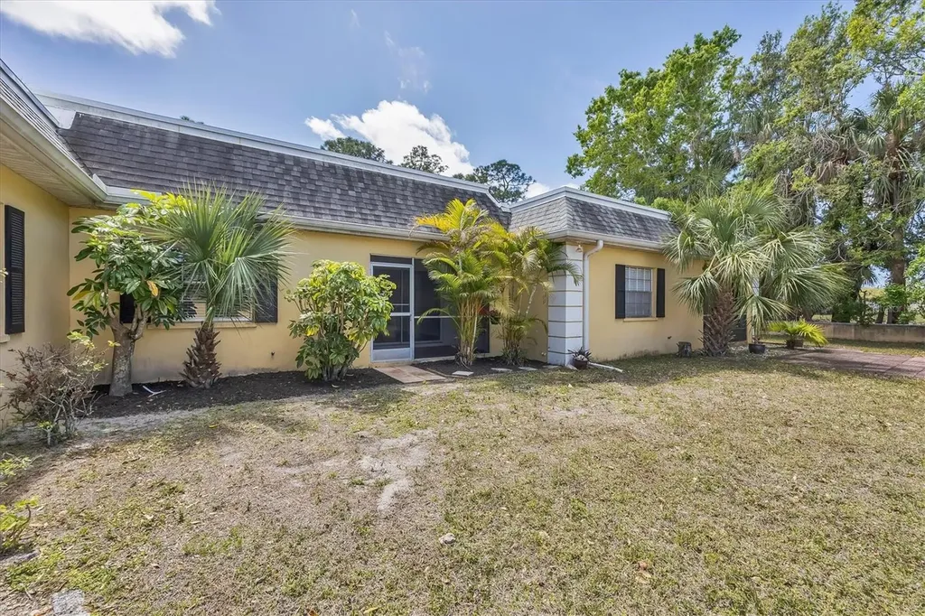 2403 Aspinwall Street Sarasota FL 34237