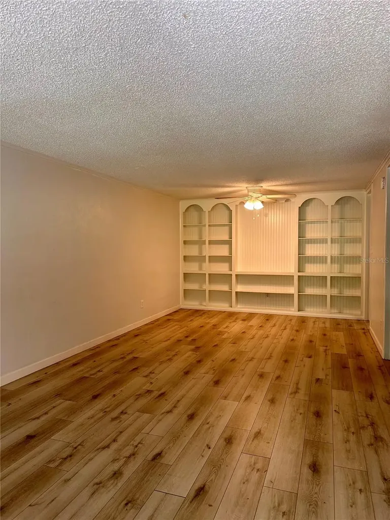 2490 SW 14th Drive Gainesville FL 32608
