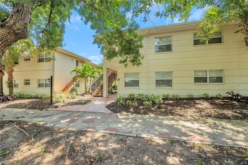 224 6th Avenue N St Petersburg FL 33701