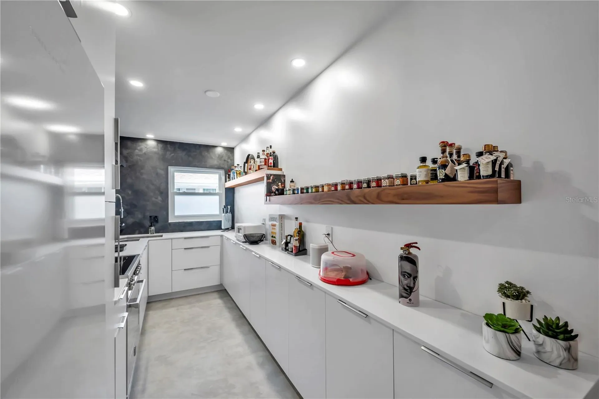 224 6th Avenue N St Petersburg FL 33701