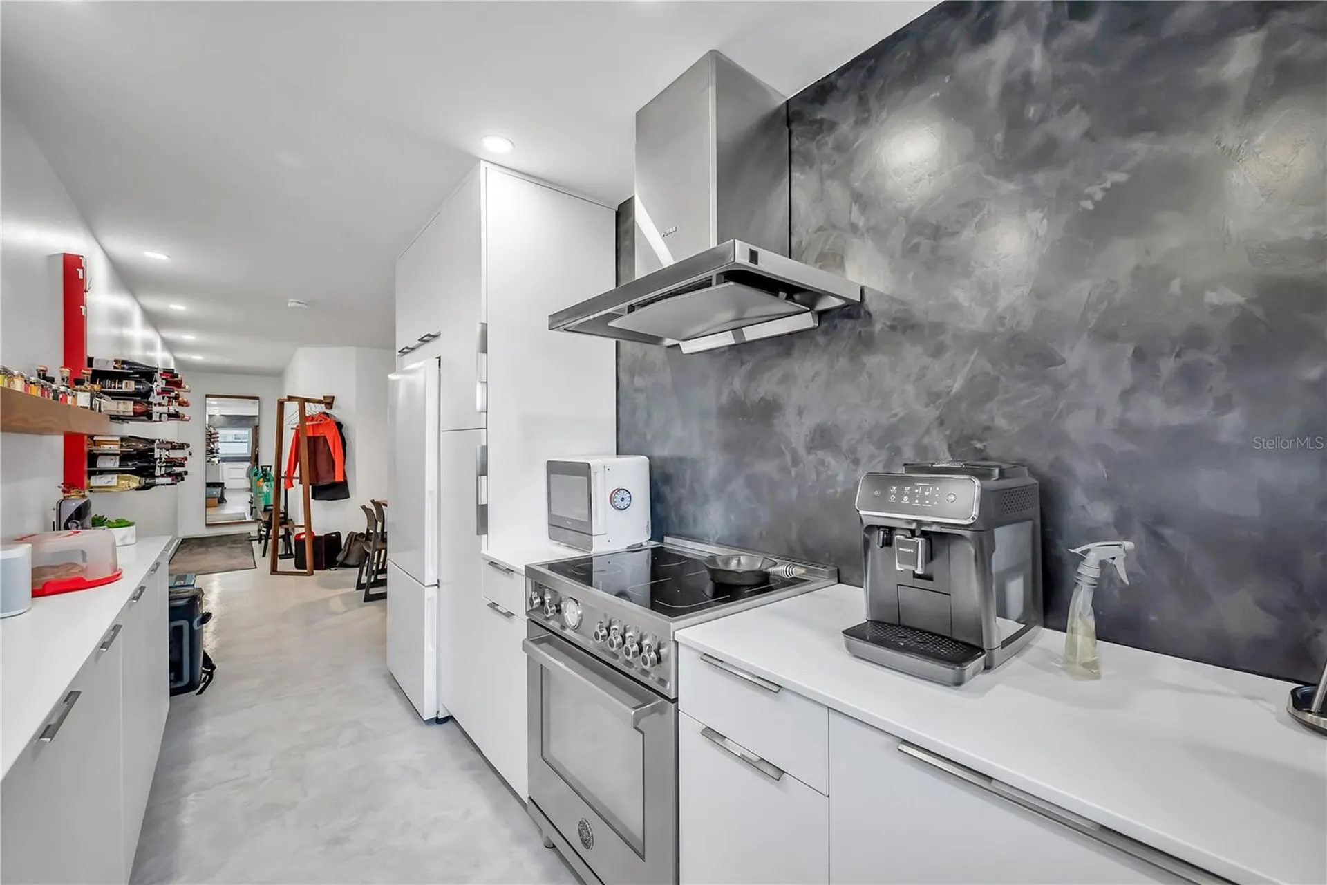 224 6th Avenue N St Petersburg FL 33701