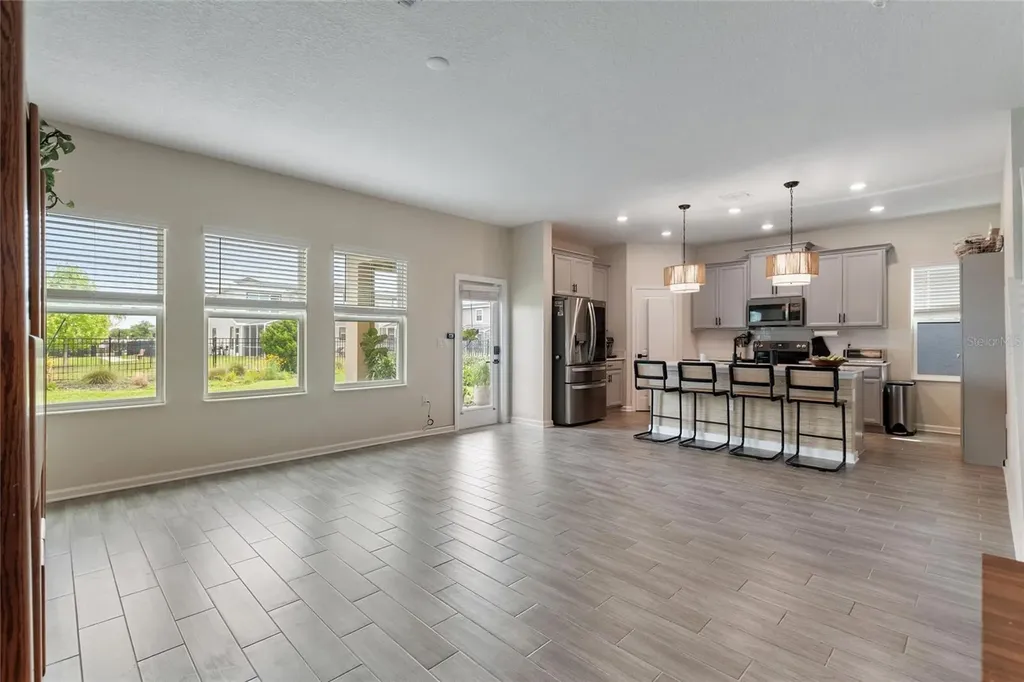 8995 Fluffy Lie Court Davenport FL 33896