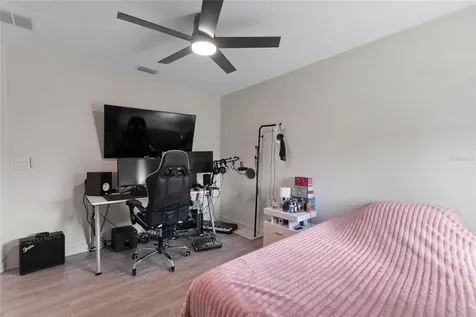 8995 Fluffy Lie Court Davenport FL 33896