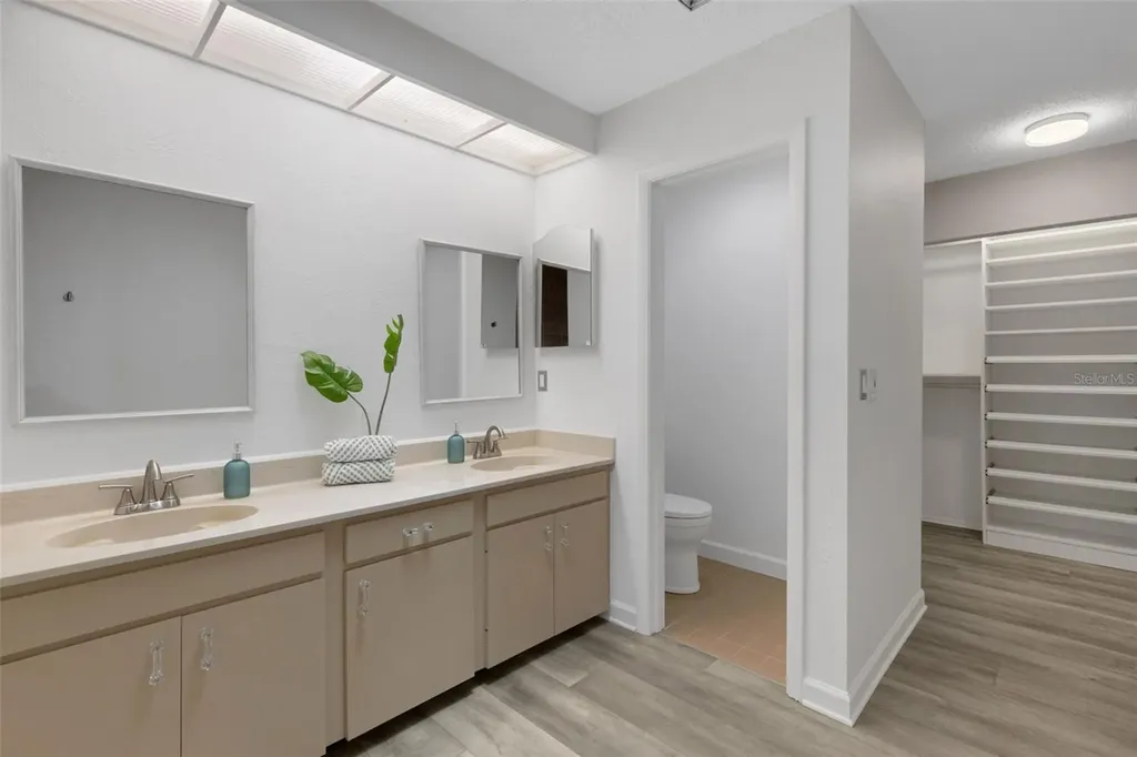4418 La Jolla Drive Bradenton FL 34210