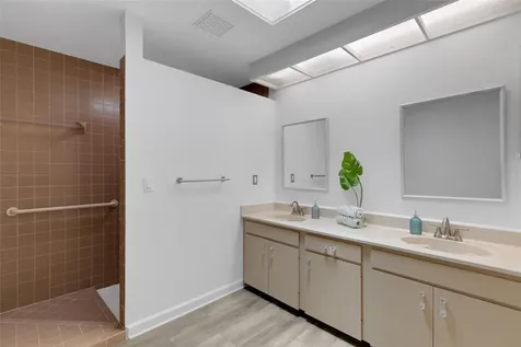 4418 La Jolla Drive Bradenton FL 34210
