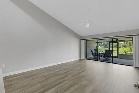 4418 La Jolla Drive Bradenton FL 34210