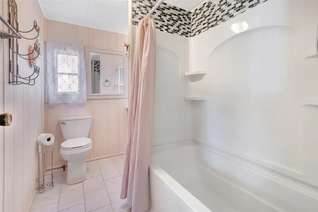 1123 Forest Lane Tavares FL 32778