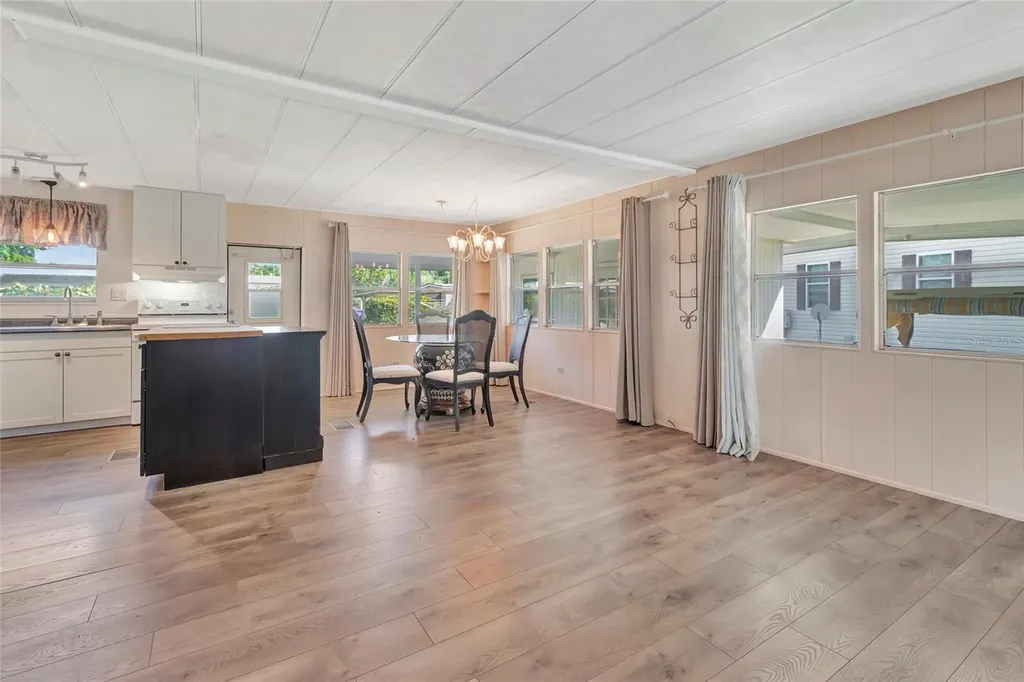 1123 Forest Lane Tavares FL 32778