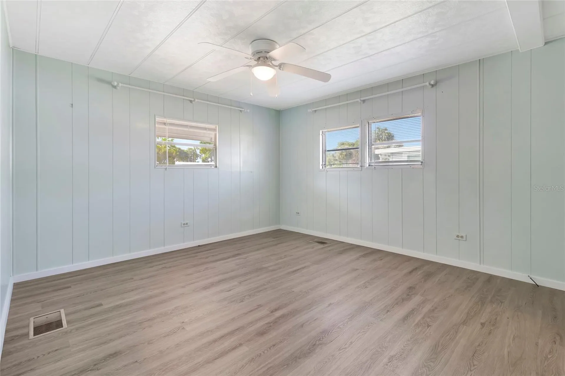 1123 Forest Lane Tavares FL 32778