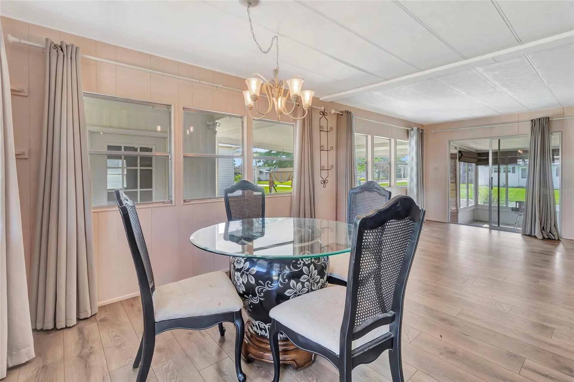 1123 Forest Lane Tavares FL 32778