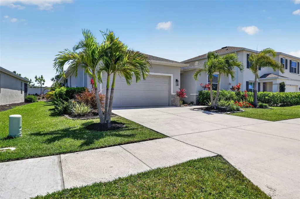5667 Woodland Sage Drive Sarasota FL 34238