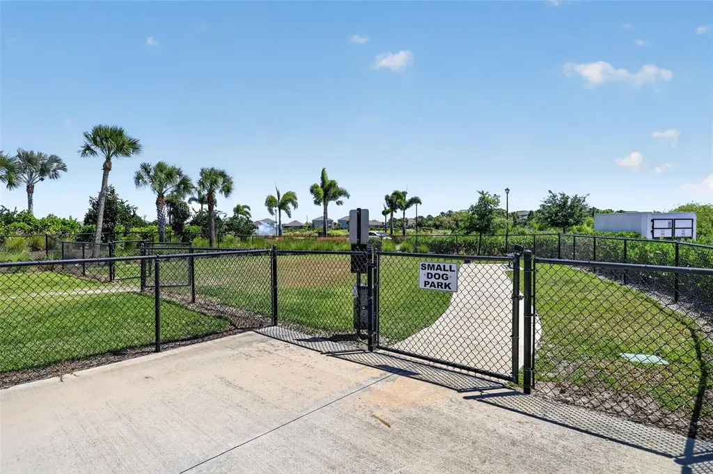 5667 Woodland Sage Drive Sarasota FL 34238