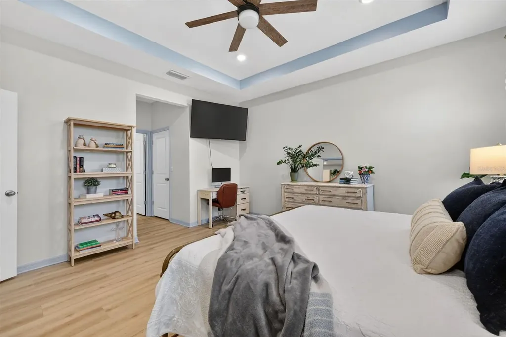 5667 Woodland Sage Drive Sarasota FL 34238