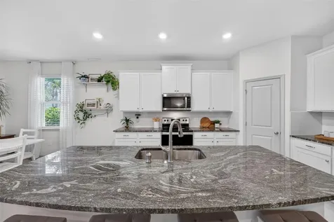 5667 Woodland Sage Drive Sarasota FL 34238