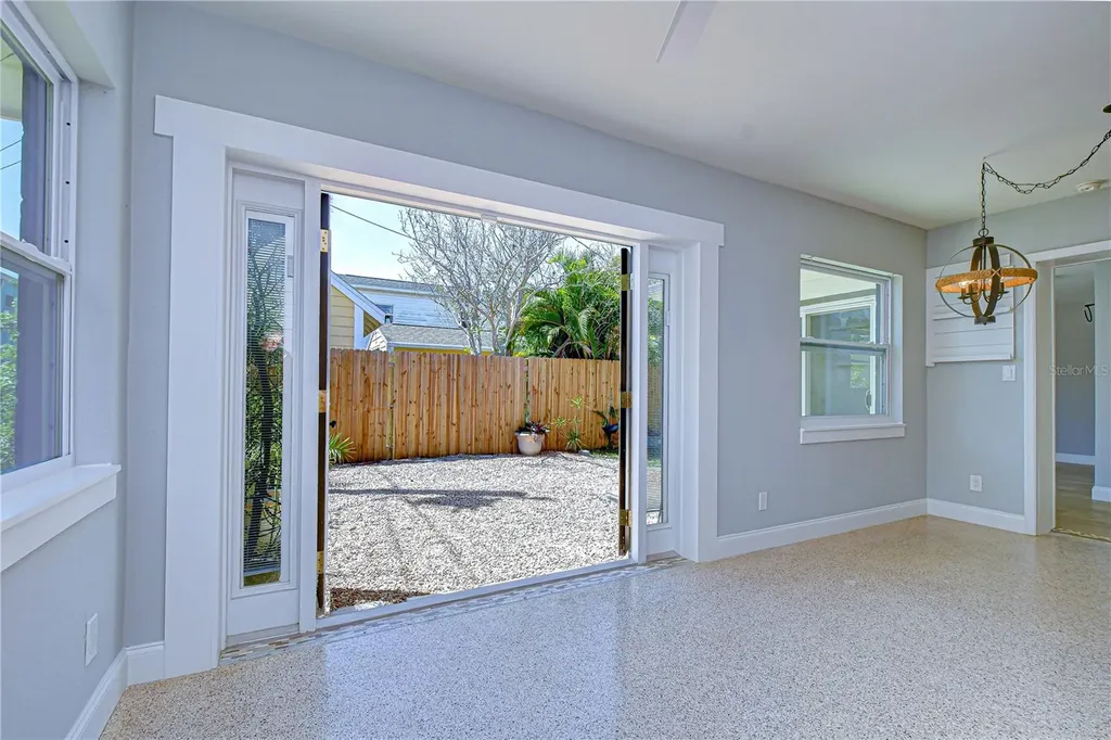5614 30th Avenue S Gulfport FL 33707
