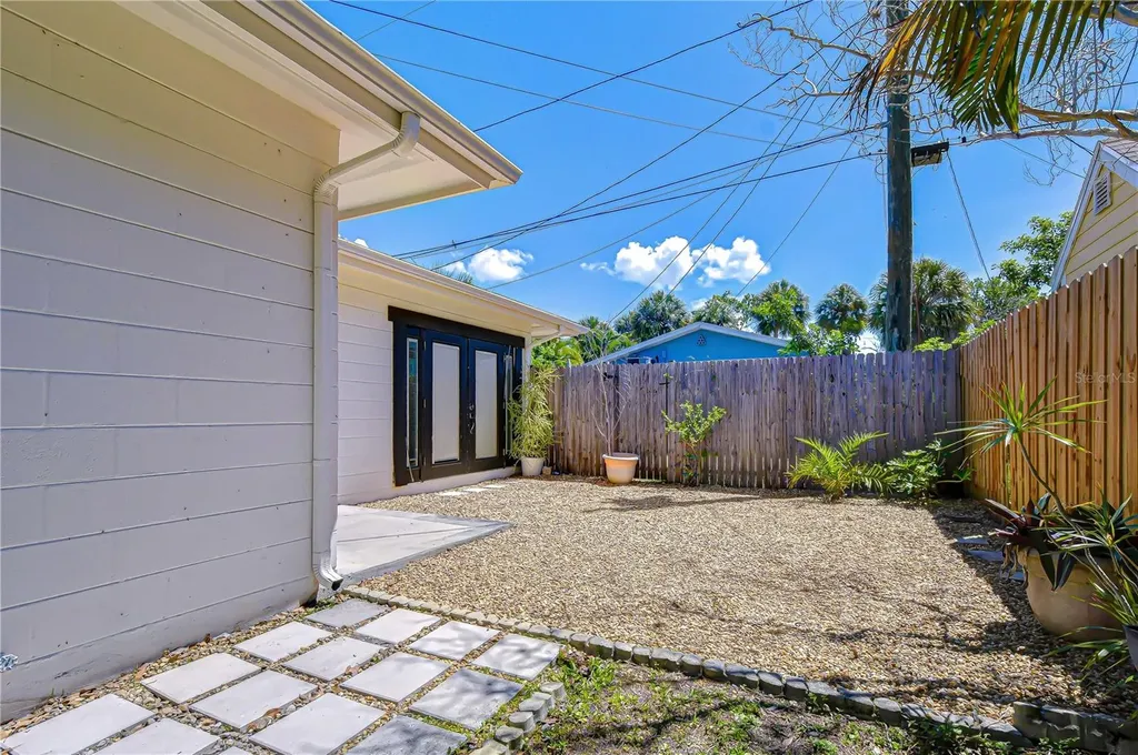 5614 30th Avenue S Gulfport FL 33707